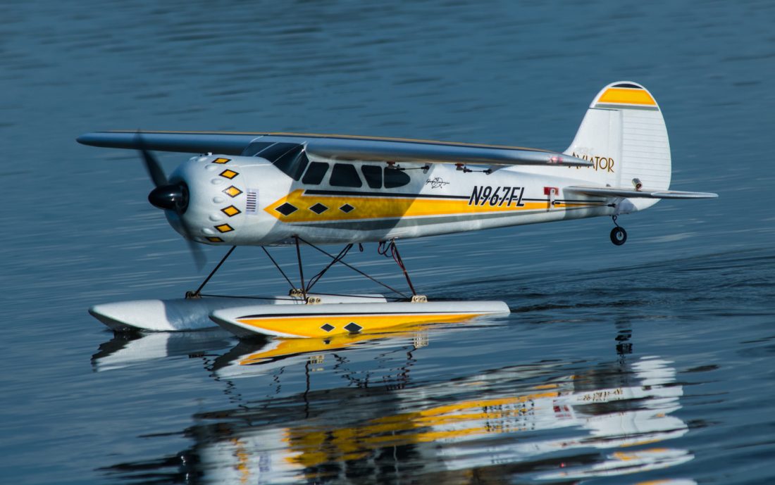 AVIATOR 40E FLOAT SET W/STRUTS & LEDS – Flex Innovations